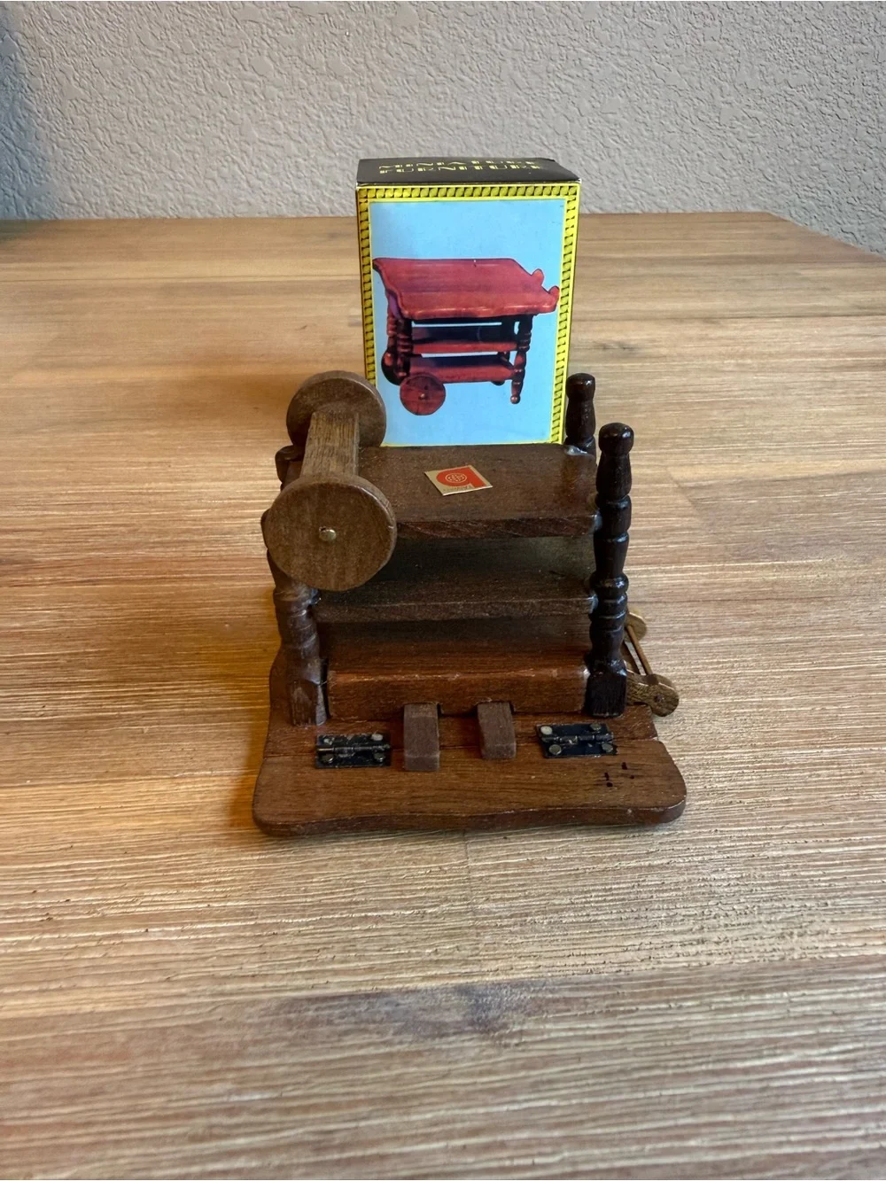 Brinn’s brown miniature